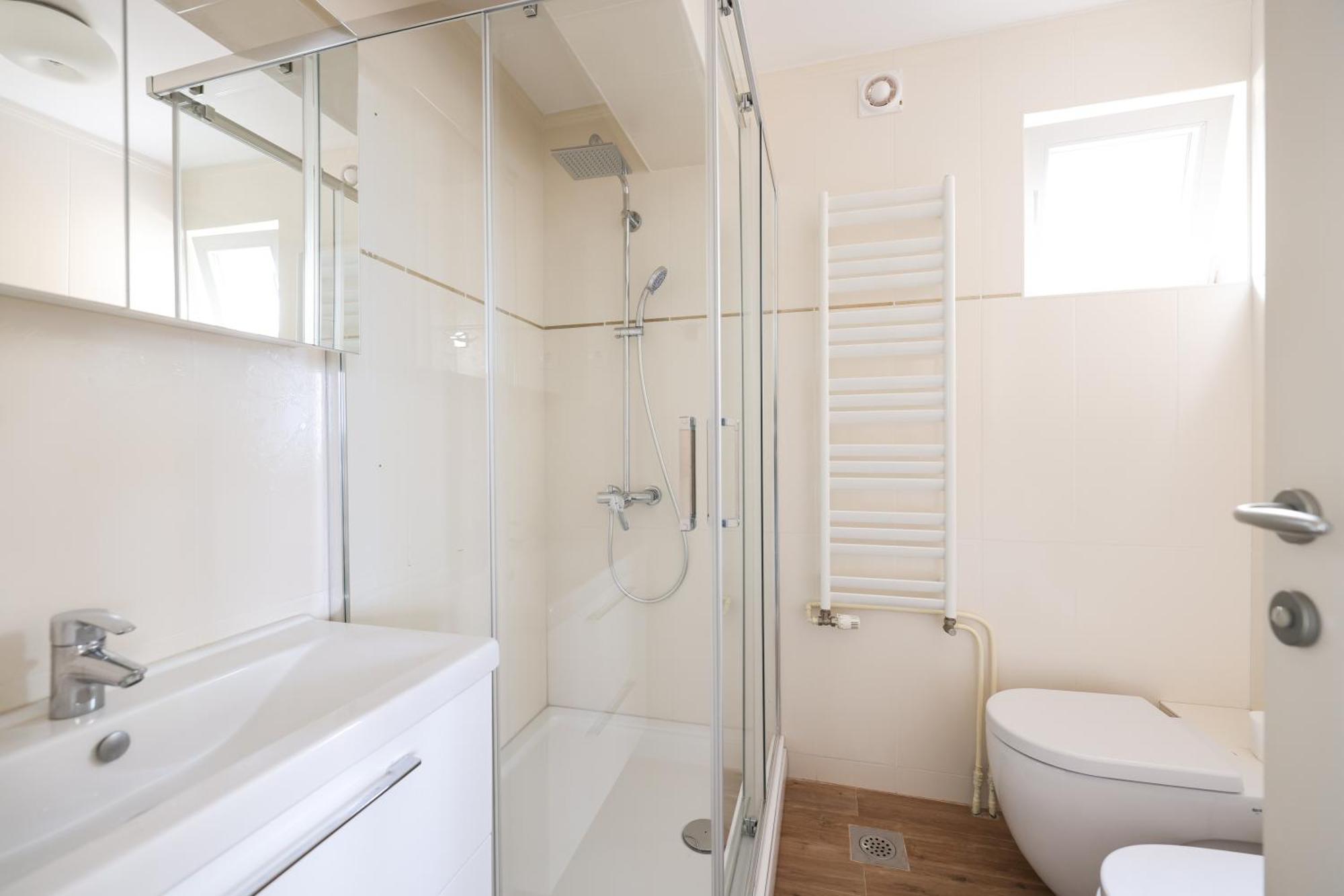 Rooms Malic เพทรอซาเน ห้อง รูปภาพ