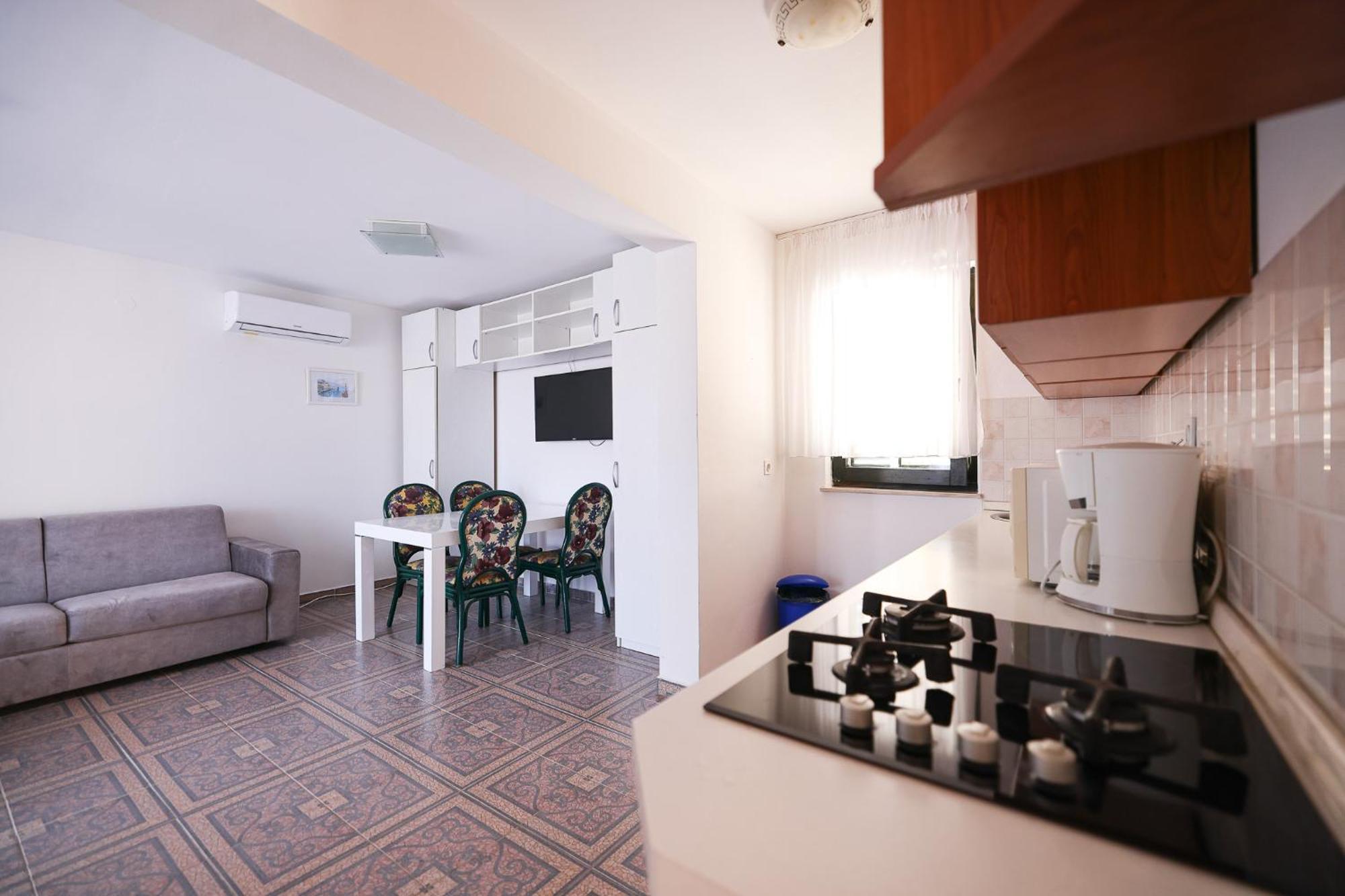 Rooms Malic เพทรอซาเน ห้อง รูปภาพ