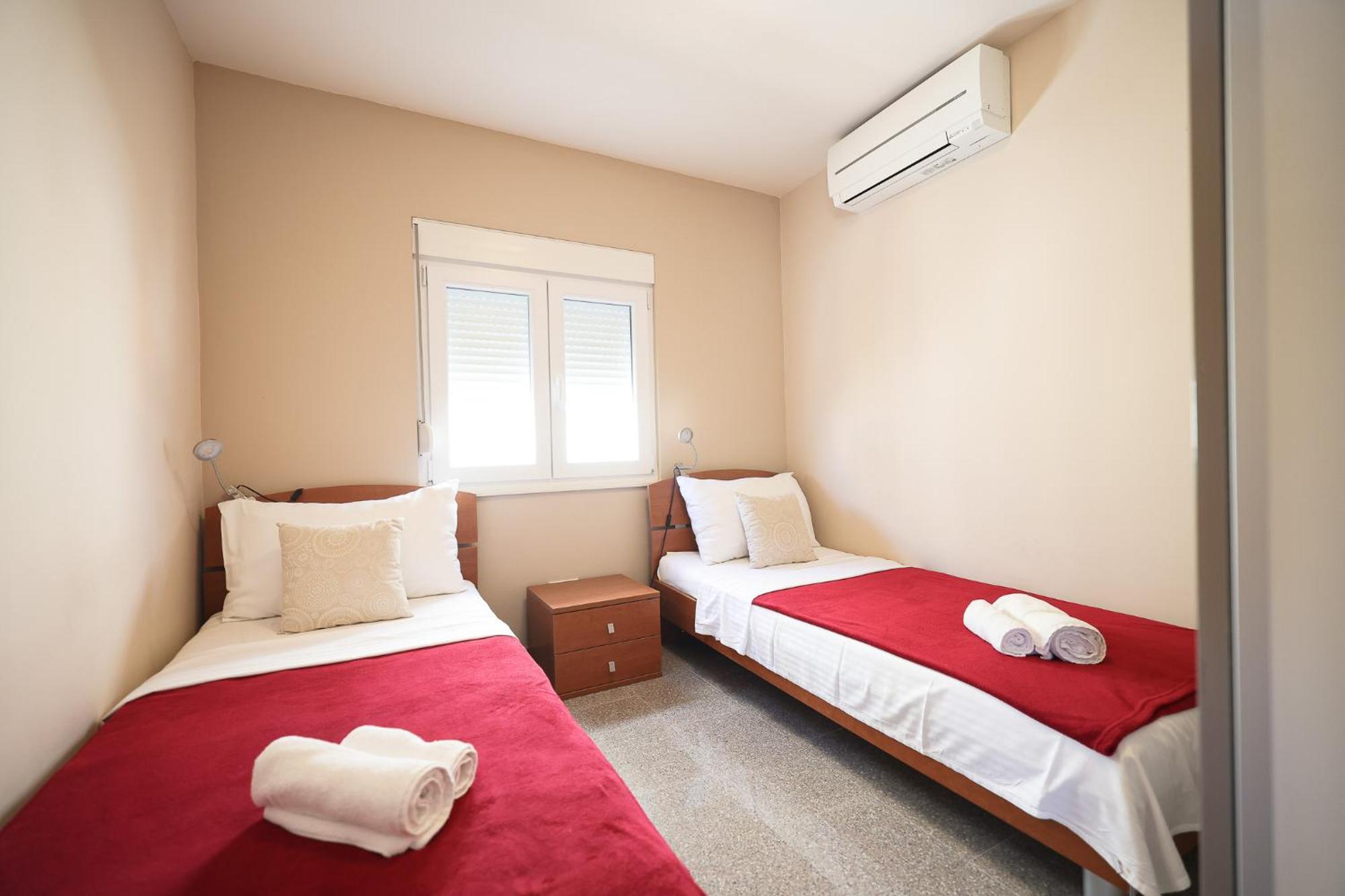 Rooms Malic เพทรอซาเน ห้อง รูปภาพ