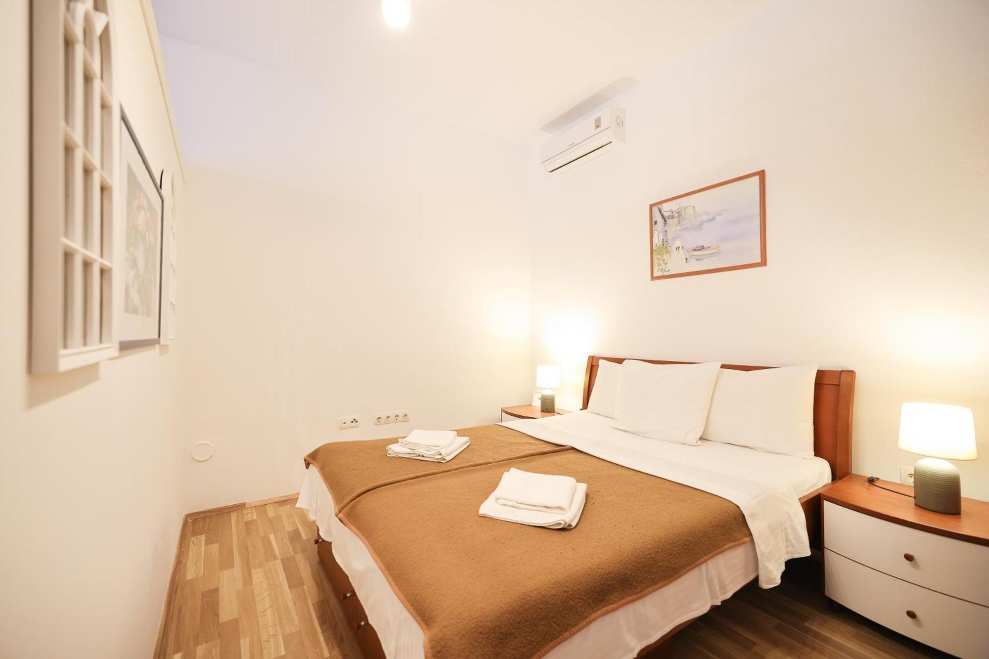 Rooms Malic เพทรอซาเน ห้อง รูปภาพ